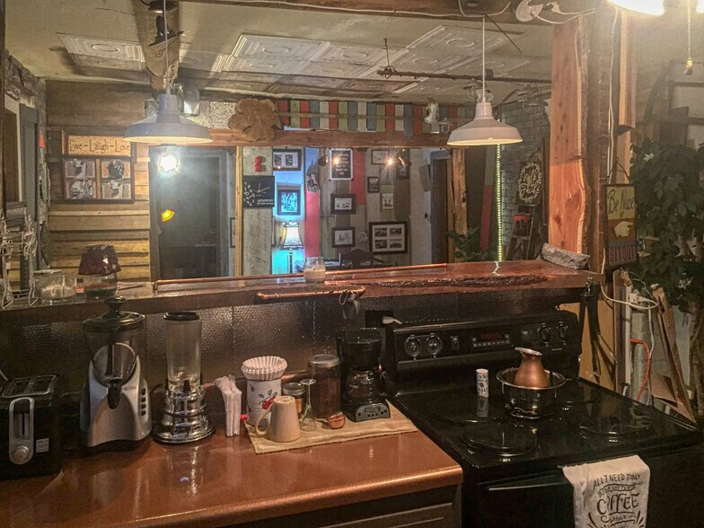 More Photos Of 630 Bridge St SW, Roanoke Storefront Retail Residential For Sale