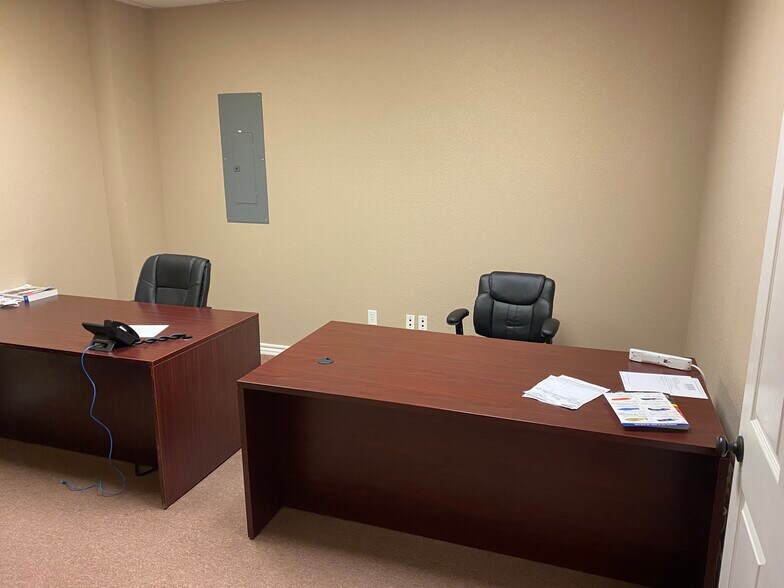 More Photos Of 2440 Chambers St, Venus Light Distribution For Lease