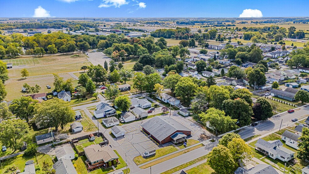 More Photos Of 1301 S Meridian St, Lebanon Religious Facility For Sale