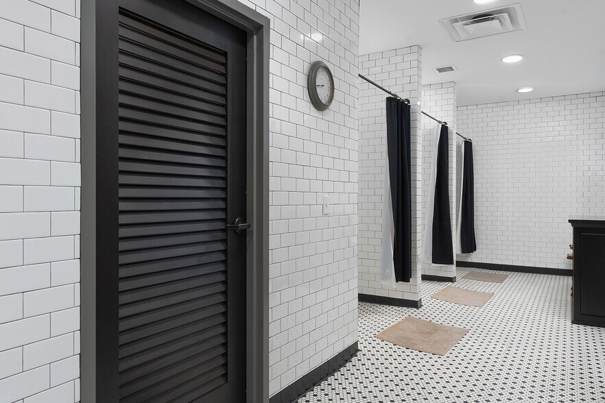 More Photos Of 2145 Chestnut St, Chattanooga Specialty For Lease