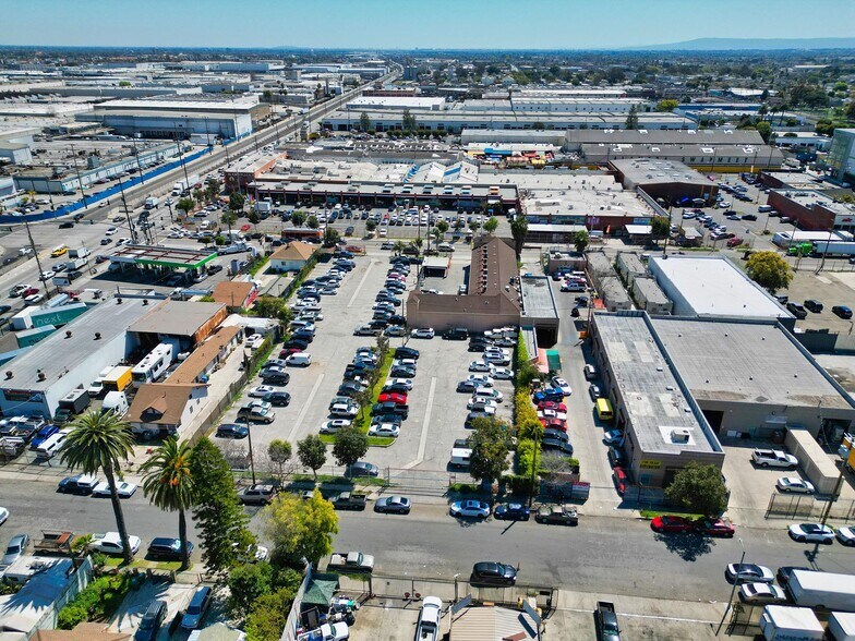 More Photos Of 1833 E Vernon Ave, Los Angeles General Retail For Sale