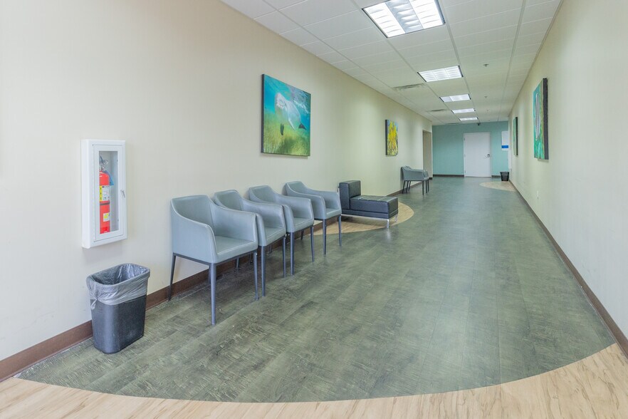 More Photos Of 800-840 Mercy Dr, Orlando Medical For Lease