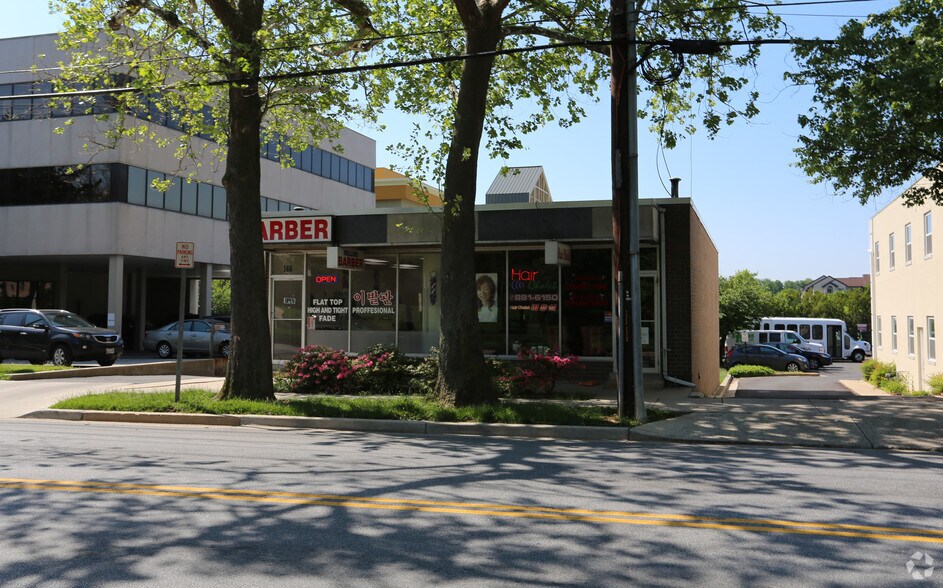More Photos Of 168 Rollins Ave, Rockville General Retail For Sale