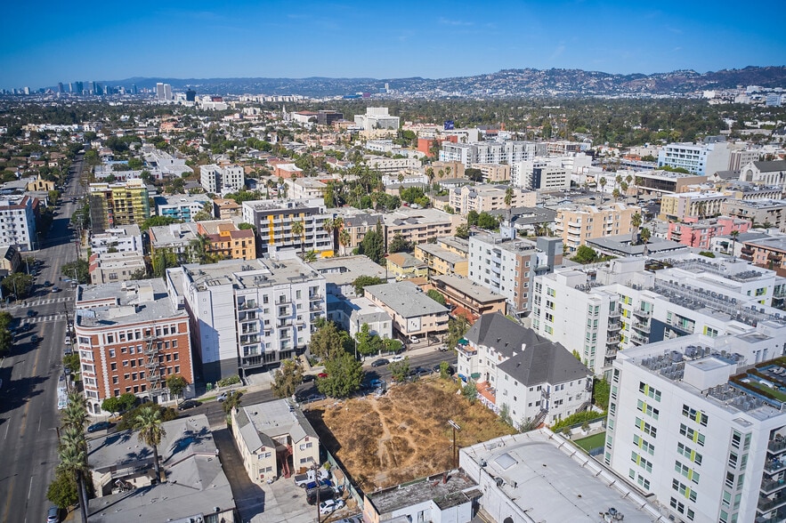 More Photos Of 728 S Manhattan Pl, Los Angeles Land For Sale