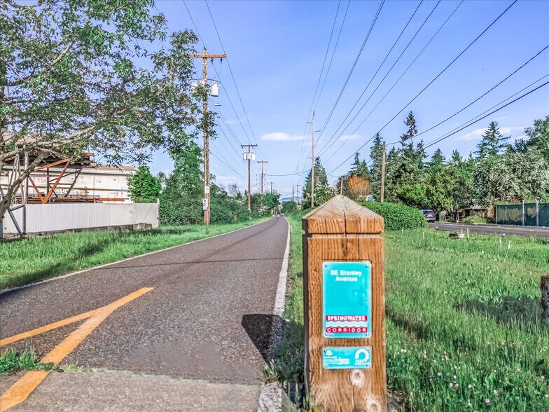 More Photos Of 5803 SE Johnson Creek Blvd, Portland Self Storage For Sale