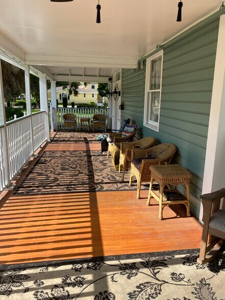 More Photos Of 304 15th St W, Bradenton Hospitality For Sale