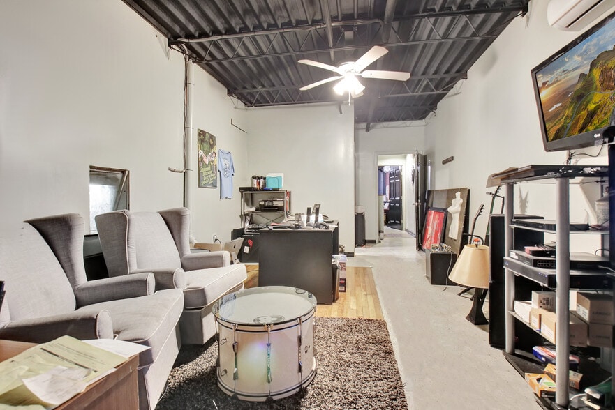 More Photos Of 7716 N Main St, Jonesboro Freestanding For Sale