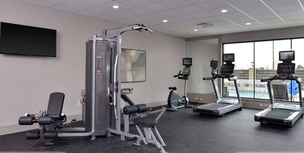 More Photos Of 1549 Westborough Dr, Katy Hotel For Sale