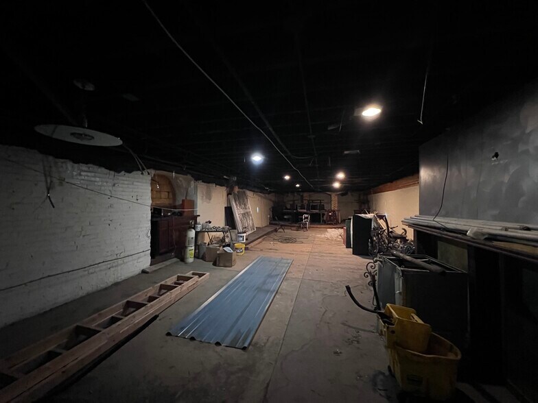 More Photos Of 414 S Main St, Memphis Storefront Retail Office For Sale