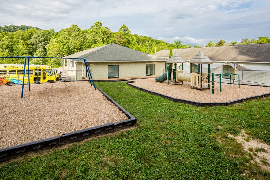 More Photos Of 2-6 Fairview Hills Dr, Fairview Daycare Center For Lease