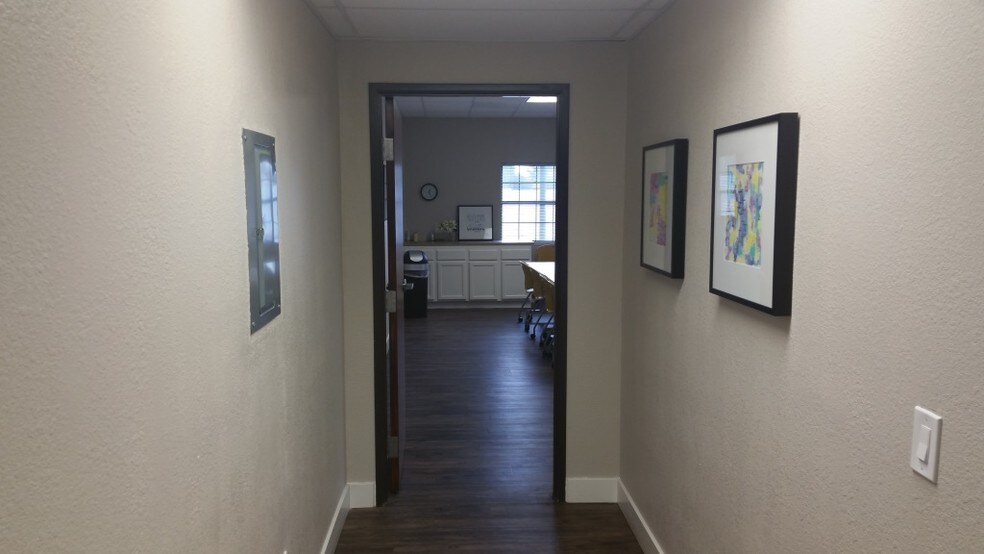 More Photos Of 2345 S Alma School Rd, Mesa Office For Lease