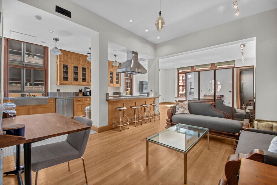 More Photos Of 104 Grand St, New York Storefront Retail Residential For Sale
