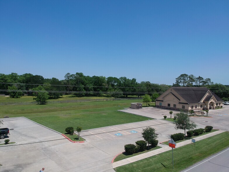 More Photos Of Steele Rd & Clifford St, Alvin Land For Sale
