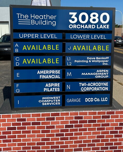 More Photos Of 3080 Orchard Lake Rd, Keego Harbor Office For Lease