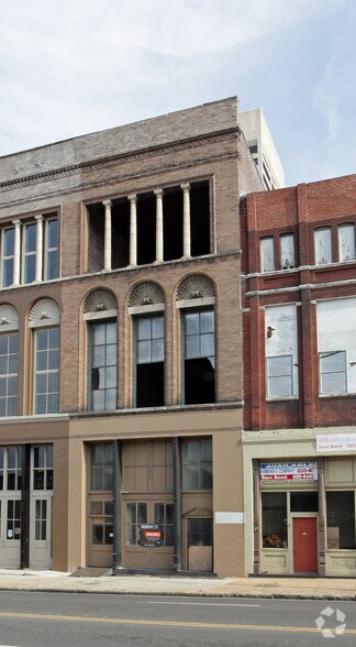 More Photos Of 62 S Front St, Memphis Storefront Retail Office For Sale
