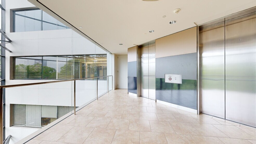 More Photos Of 750 Bering Dr, Houston Office For Lease