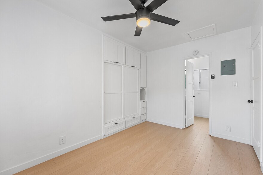 More Photos Of 924 Termino Ave, Long Beach Apartments For Sale