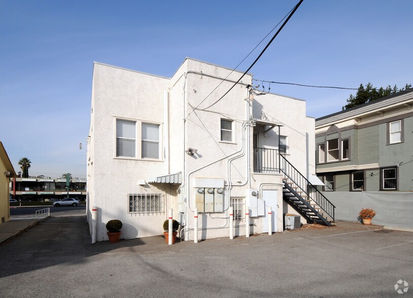 More Photos Of 418-420 N Larchmont Blvd, Los Angeles Office For Lease