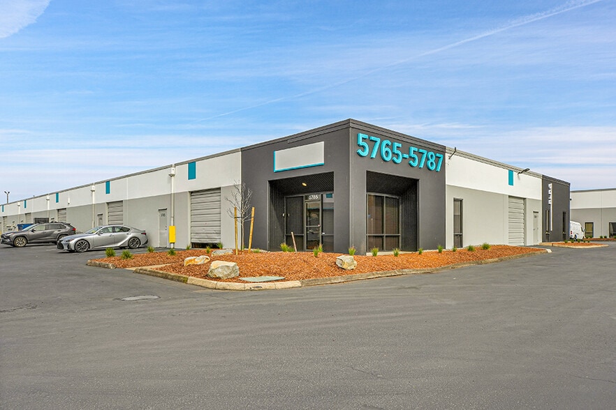 More Photos Of 5743 NE Columbia Blvd, Portland Unknown For Lease