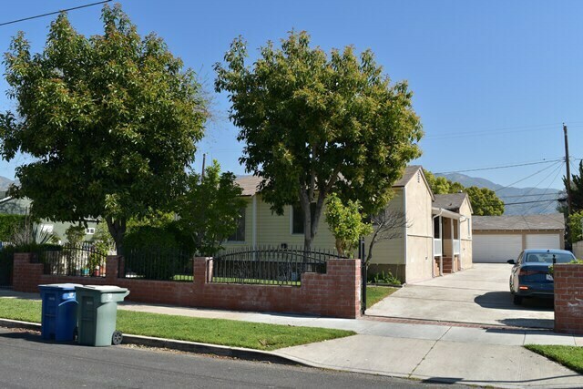 More Photos Of 618 N Mariposa St, Burbank Apartments For Sale