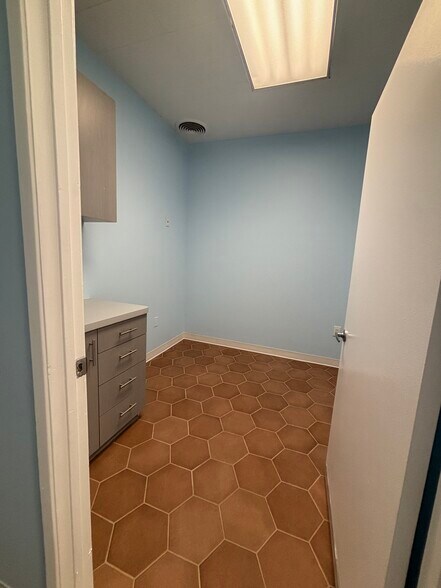 More Photos Of 1490 6th St, Coachella Medical For Lease