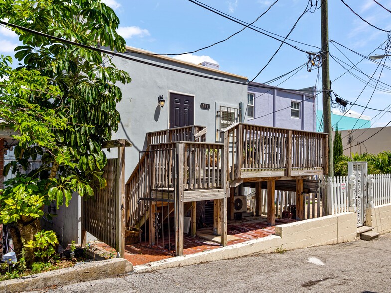 More Photos Of 211 Orange Ave, Fort Pierce Storefront Retail Office For Sale