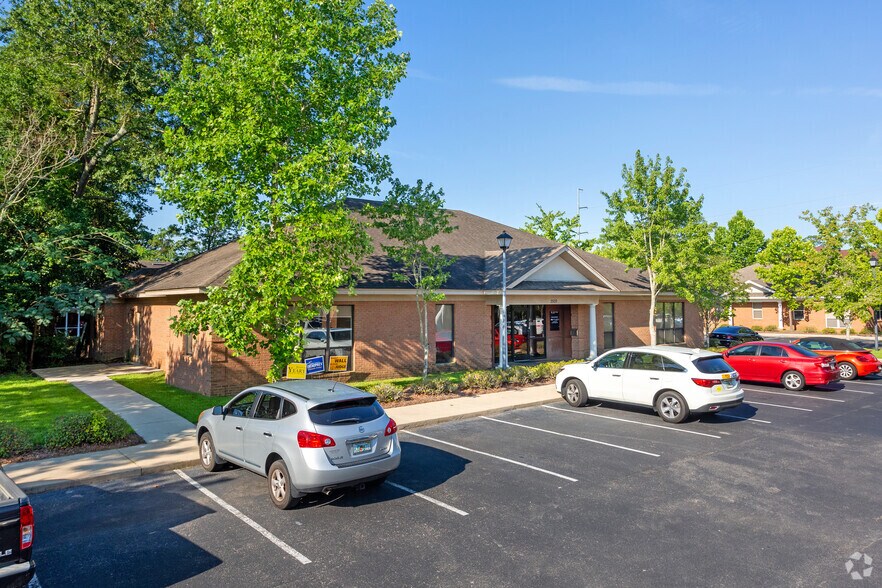 More Photos Of 2509 Barrington Cir, Tallahassee Office For Sale