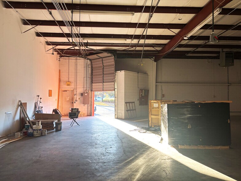 More Photos Of 3650 Patterson Ave, Winston-Salem Light Distribution For Lease