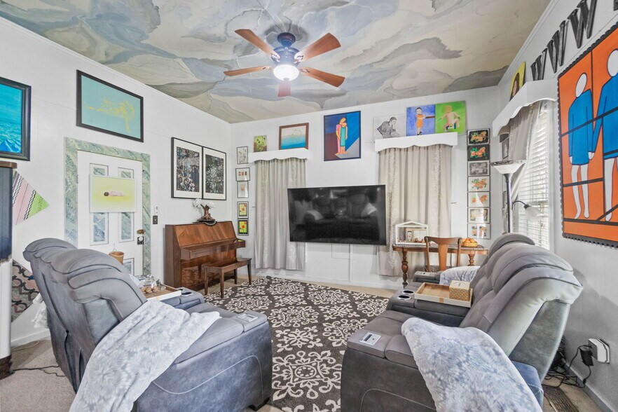 More Photos Of 1748 Georgia St, Alford Specialty For Sale