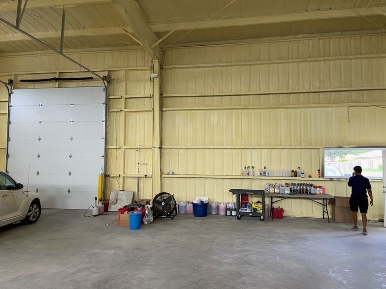 More Photos Of 513 Connie, Hewitt Industrial For Lease