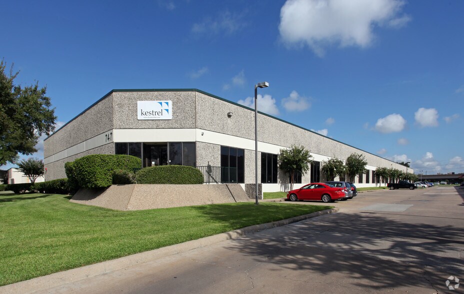 Primary Photo Of 747 Kenrick Dr, Houston Light Distribution For Lease
