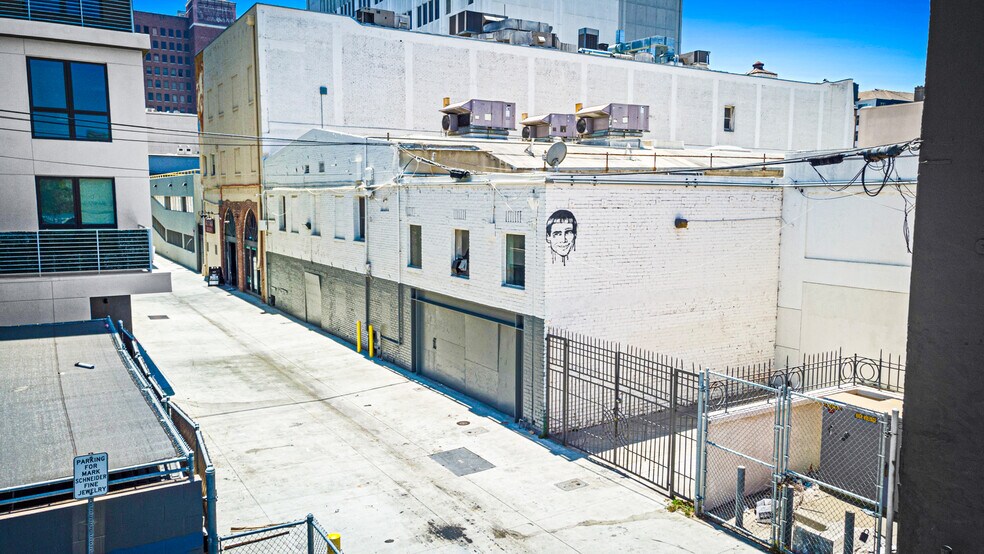 More Photos Of 236-242 Pine Ave, Long Beach Storefront Retail Office For Lease