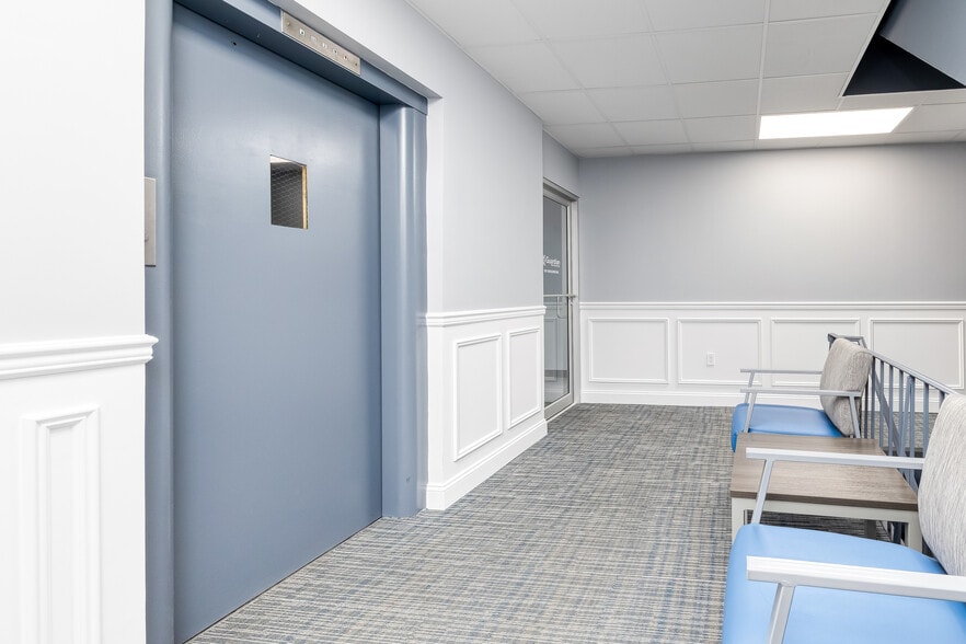 More Photos Of 2940 Lincoln Ave, Oceanside Medical For Sale