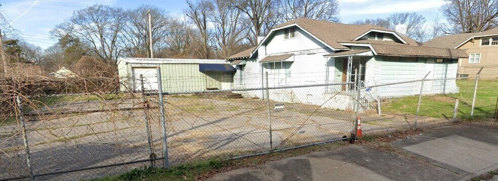 Primary Photo Of 1063 E Parkway South, Memphis Flex For Sale