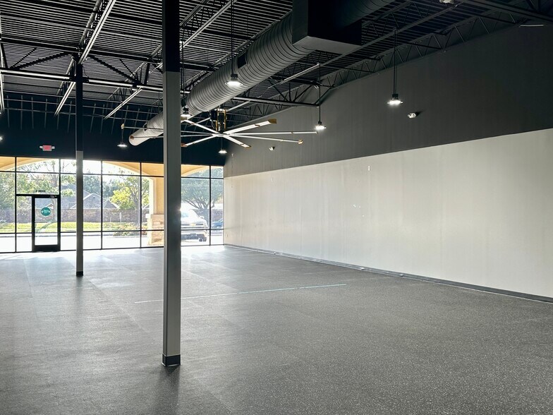 More Photos Of 2206 Katy Flewellen Rd, Katy Storefront For Lease