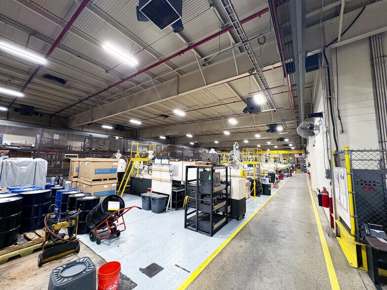 More Photos Of 101 E Industrial Blvd, Logansport Manufacturing For Sale