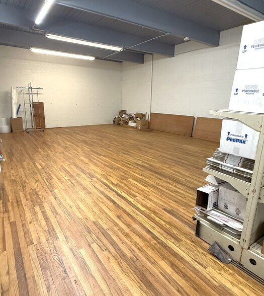 More Photos Of 805 W Main St, Sterling Auto Repair For Sale