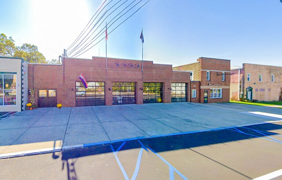 Primary Photo Of 2208 Atco Ave, Atco General Retail For Sale