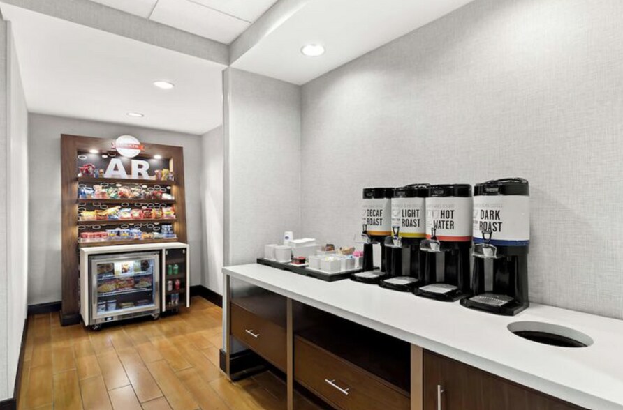 More Photos Of 301 N Service Rd, Blytheville Hotel For Sale