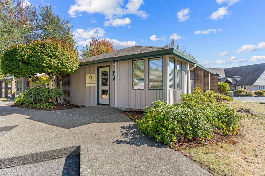More Photos Of 1700 Cooper Point Rd SW, Olympia Office For Sale