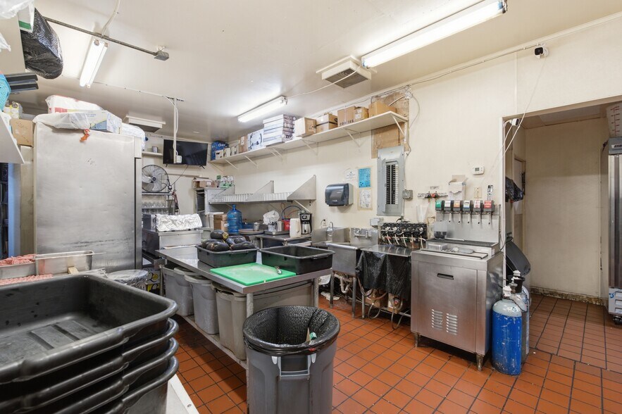 More Photos Of 2284 Gulf To Bay Blvd, Clearwater Restaurant For Sale