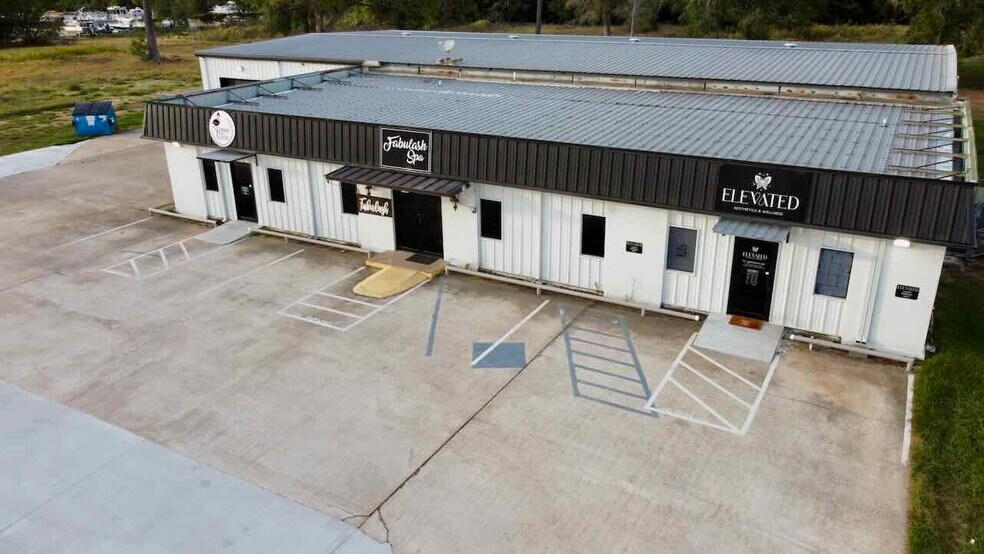 More Photos Of 7550 College St, Beaumont Industrial For Sale