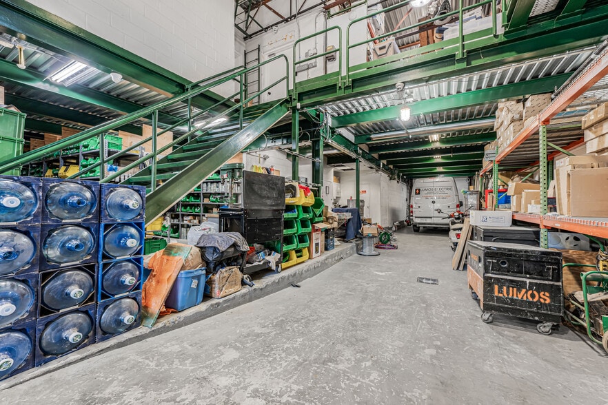 More Photos Of 162-20 77th Rd, Flushing Light Manufacturing For Sale