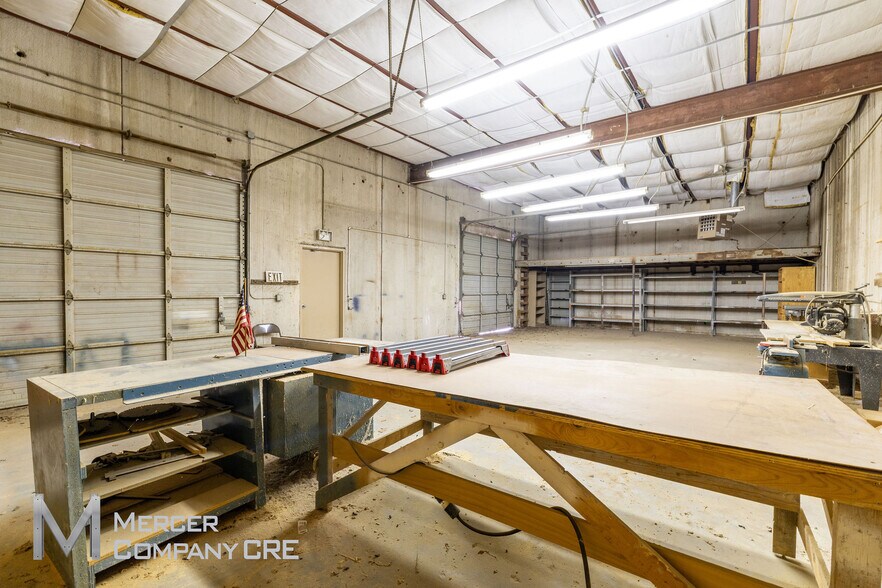 More Photos Of 1312 S Walker Ave, Oklahoma City Light Manufacturing For Sale