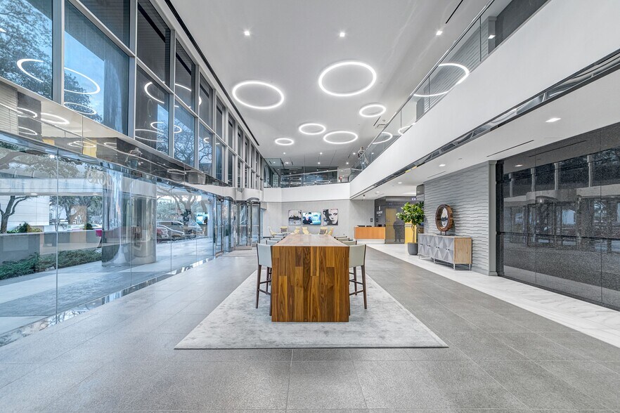 More Photos Of 3030 Lyndon B Johnson Fwy, Dallas Office For Lease