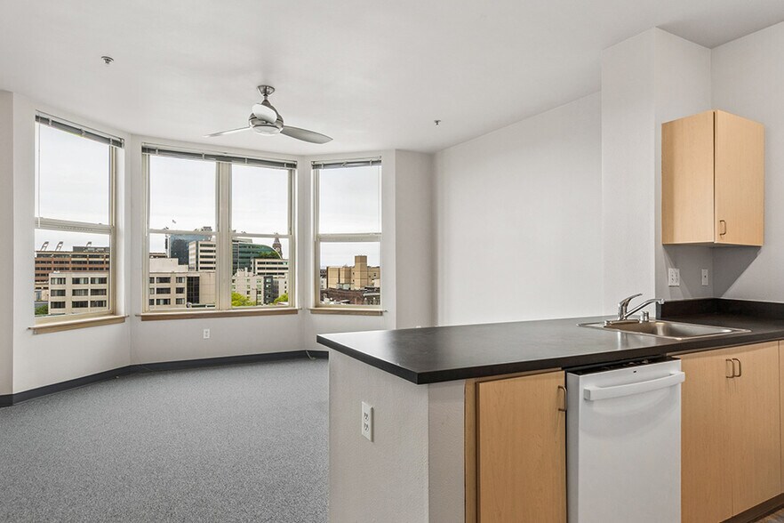 More Photos Of 705 S Weller St, Seattle Apartments For Sale