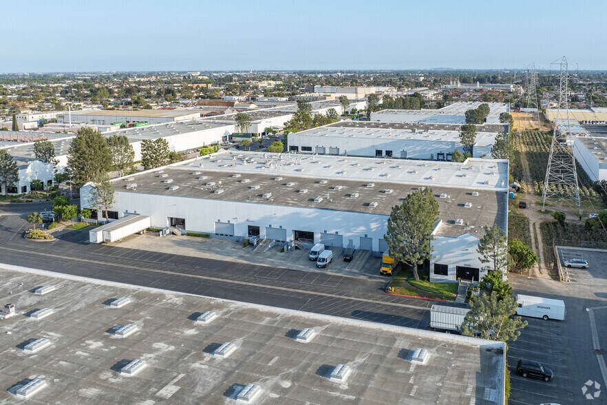 More Photos Of 5981-5999 Malburg Way, Vernon Warehouse For Lease