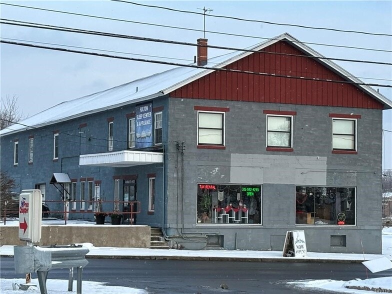 More Photos Of 15 W 1st St S, Fulton Freestanding For Sale