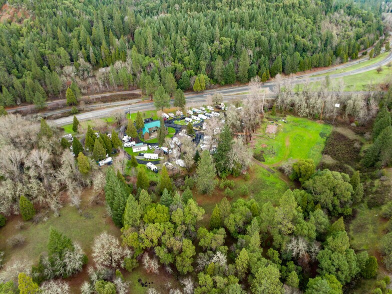 More Photos Of 999 Old Highway 99, Wolf Creek Specialty For Sale