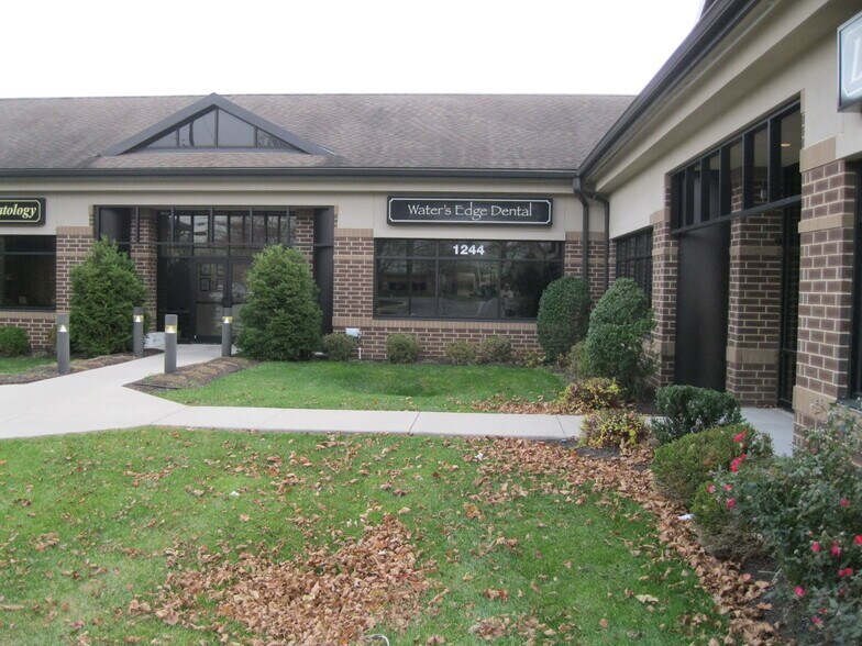 More Photos Of 1240-1248 Wrights Ln, West Chester Office For Sale